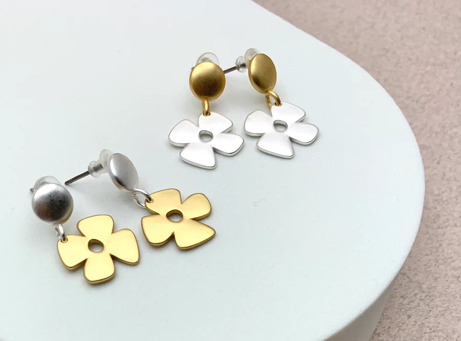 Retro Flower Studs